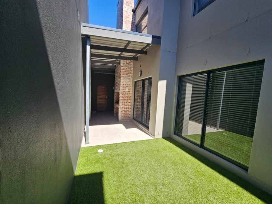 3 Bedroom Property for Sale in Haasendal Western Cape